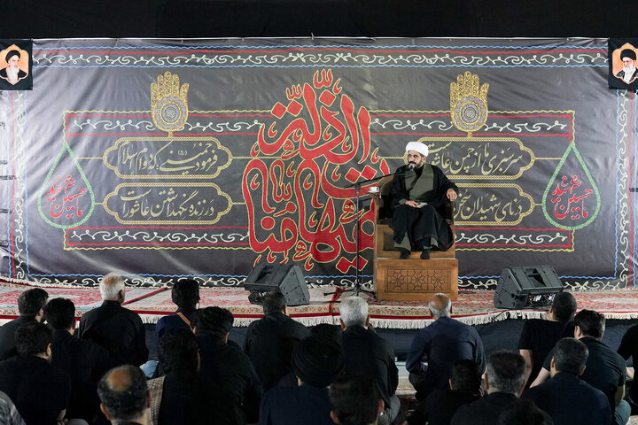 تقرير مصور/ مؤسسة الشباب التابعة للعتبة الرضوية تقيم مجلس عزاء شهادة الإمام الحسين(ع)