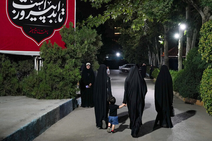 تقرير مصور/ مؤسسة الشباب التابعة للعتبة الرضوية تقيم مجلس عزاء شهادة الإمام الحسين(ع)