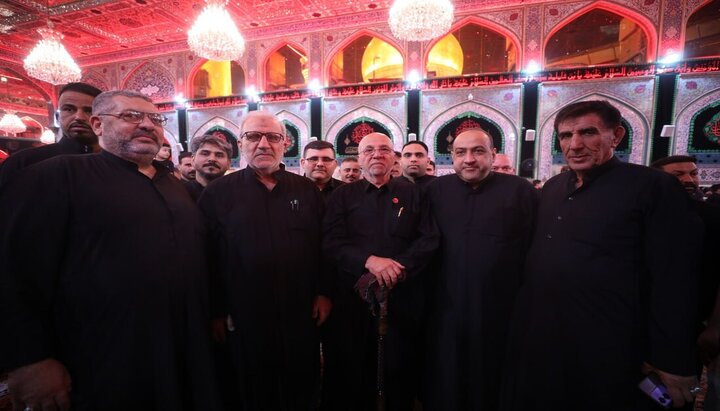 تقرير مصور/ الأمين العام للعتبة الحسينية يستقبل مواكب العزاء في الصحن الشريف