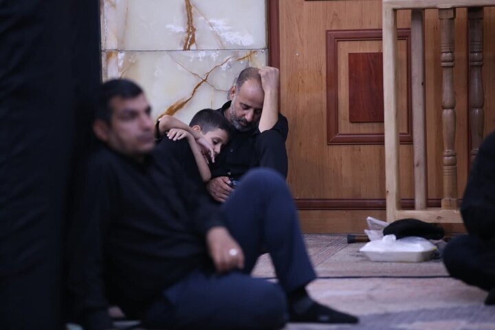 تقرير مصور/ مجلس عزاء حسيني في حرم السيد "علاء الدين الحسين(ع)" بمدينة شيراز الإيرانية