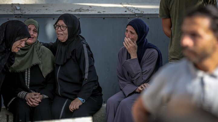 Informe fotográfico |  Continúan los crímenes de los militares sionistas en Gaza