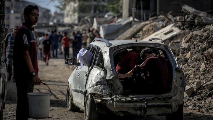 Informe fotográfico |  Continúan los crímenes de los militares sionistas en Gaza