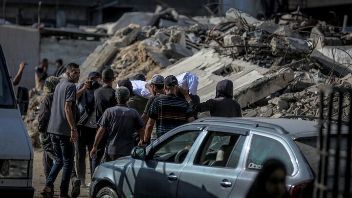 Informe fotográfico |  Continúan los crímenes de los militares sionistas en Gaza