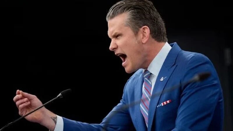 Fox News reagiert auf Hegseths schroffes Verhalten gegenüber Reporterin / Überlassen Sie die Konferenzen den Generälen!