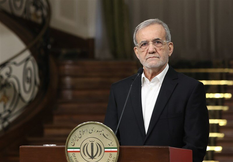 İran Cumhurbaşkanı UAEA ile İş Birliğini Askıya Alan Yasayı Yürürlüğe Koydu