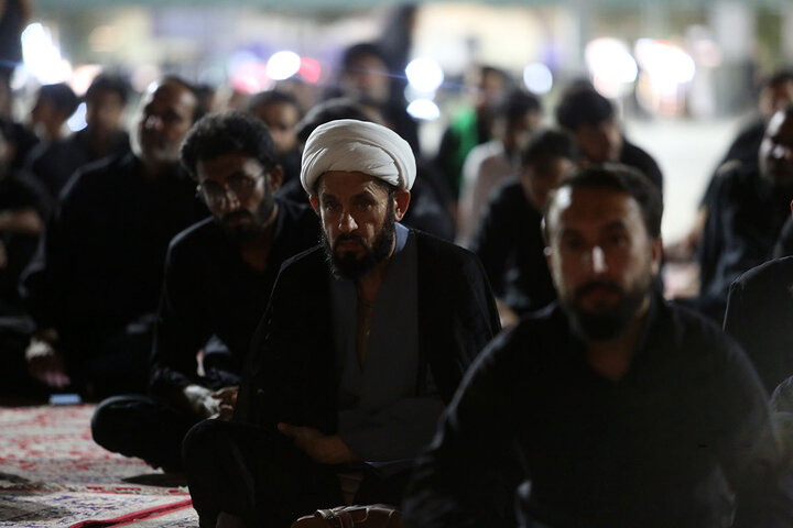 گزارش تصویری | مراسم عزاداری امام حسین(ع) به زبان اردو در حرم مطهر بانوی کرامت