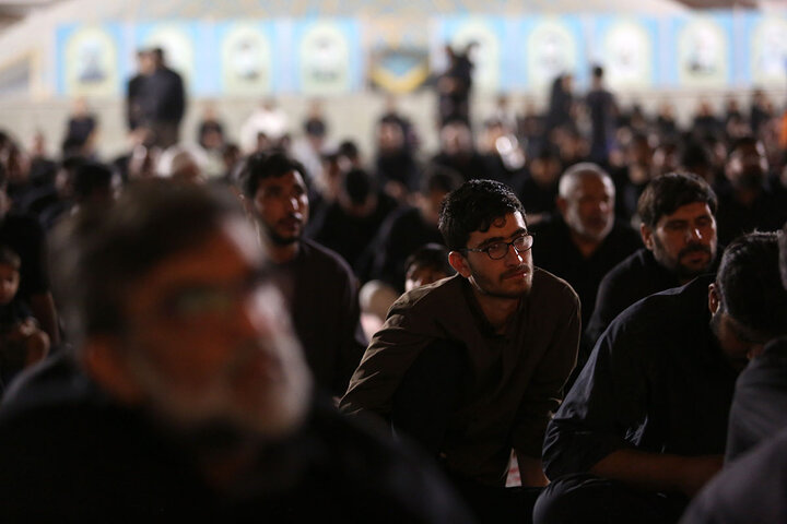 گزارش تصویری | مراسم عزاداری امام حسین(ع) به زبان اردو در حرم مطهر بانوی کرامت