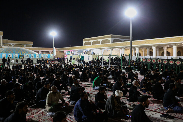 گزارش تصویری | مراسم عزاداری امام حسین(ع) به زبان اردو در حرم مطهر بانوی کرامت