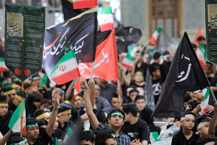 گزارش تصویری | ویژه‌برنامه احلی من العسل در حرم مطهر رضوی