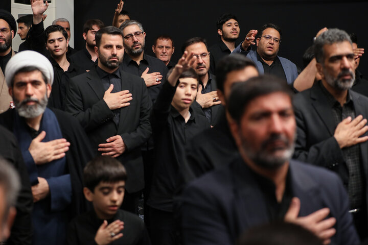 Photos: First night of Muharram mourning ceremonies held at Imam Khomeini (ra) Hussainiyah