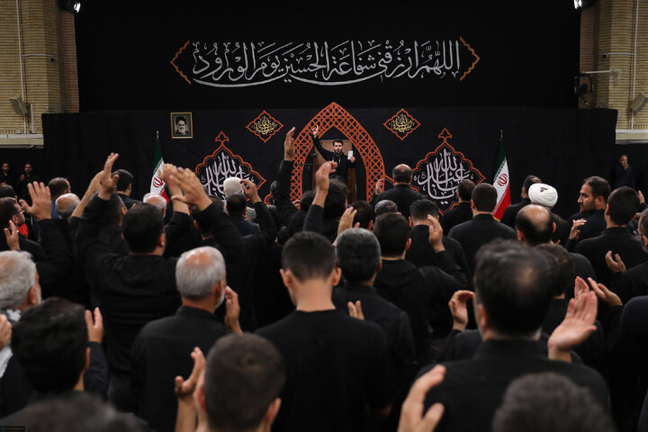 Photos: First night of Muharram mourning ceremonies held at Imam Khomeini (ra) Hussainiyah