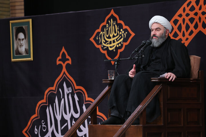 Photos: First night of Muharram mourning ceremonies held at Imam Khomeini (ra) Hussainiyah