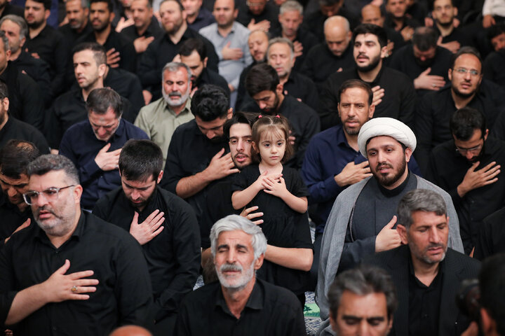 Photos: First night of Muharram mourning ceremonies held at Imam Khomeini (ra) Hussainiyah