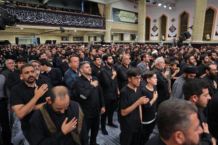 Photos: First night of Muharram mourning ceremonies held at Imam Khomeini (ra) Hussainiyah