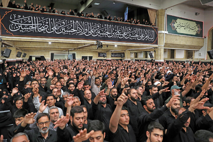 Photos: First night of Muharram mourning ceremonies held at Imam Khomeini (ra) Hussainiyah