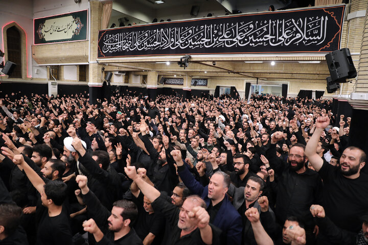 Photos: First night of Muharram mourning ceremonies held at Imam Khomeini (ra) Hussainiyah