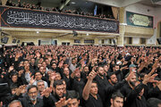Fotos: Primeira noite das cerimônias de luto de Muharram na Hussainiya do Imam Khomeini (ra)