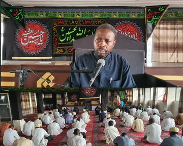 Nafasi Tukufu ya Ali Akbar (a.s) - Kijana wa Imam Hussein (a.s) - Mcha Mungu, Jasiri, na Mwenye Kufanana zaidi na Mtume Muhammad (s.a.w.w) + Picha
