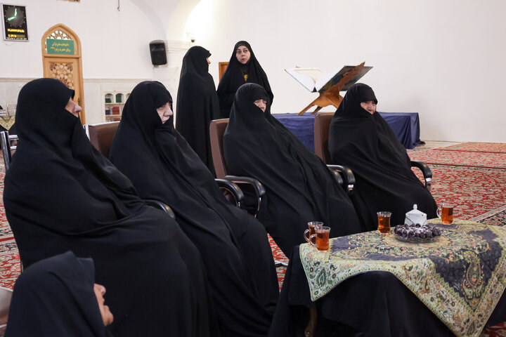 محفل قرآنی «ام‌ابیها» در حرم مطهر رضوی