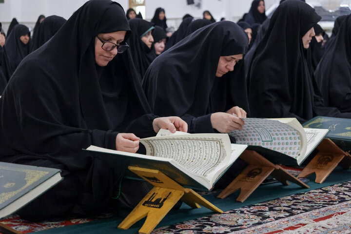 محفل قرآنی «ام‌ابیها» در حرم مطهر رضوی