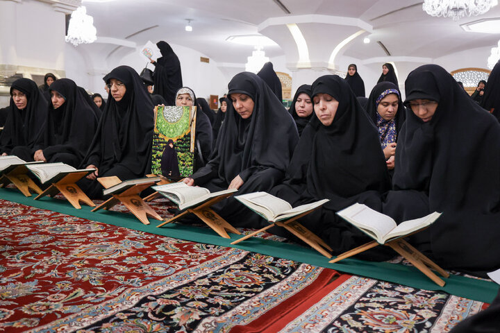 محفل قرآنی «ام‌ابیها» در حرم مطهر رضوی
