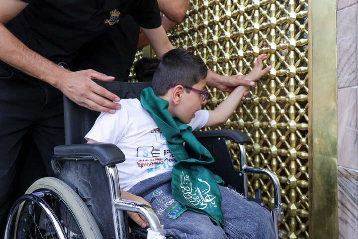 تشرف کاروان زیارتی تبریز به حرم مطهر رضوی