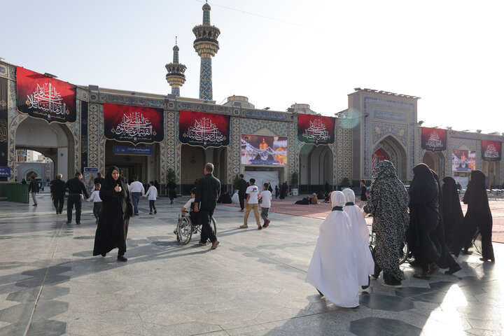 تشرف کاروان زیارتی تبریز به حرم مطهر رضوی