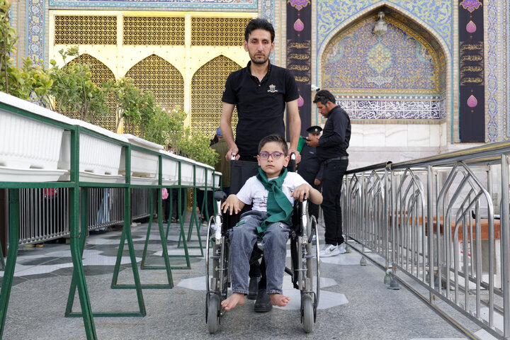 تشرف کاروان زیارتی تبریز به حرم مطهر رضوی