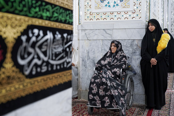 تشرف کاروان زیارتی تبریز به حرم مطهر رضوی