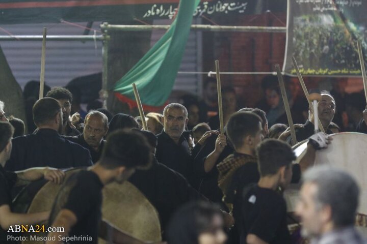 میزبانی محله چهارراه نادر شهر تبریز از عزاداران حسینی