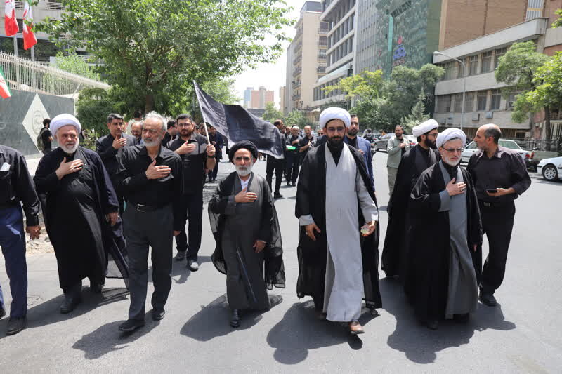 عرض ارادت اهالی خیابان آیتالله طالقانی شهر تهران به ساحت سیدالشهداء + تصاویر