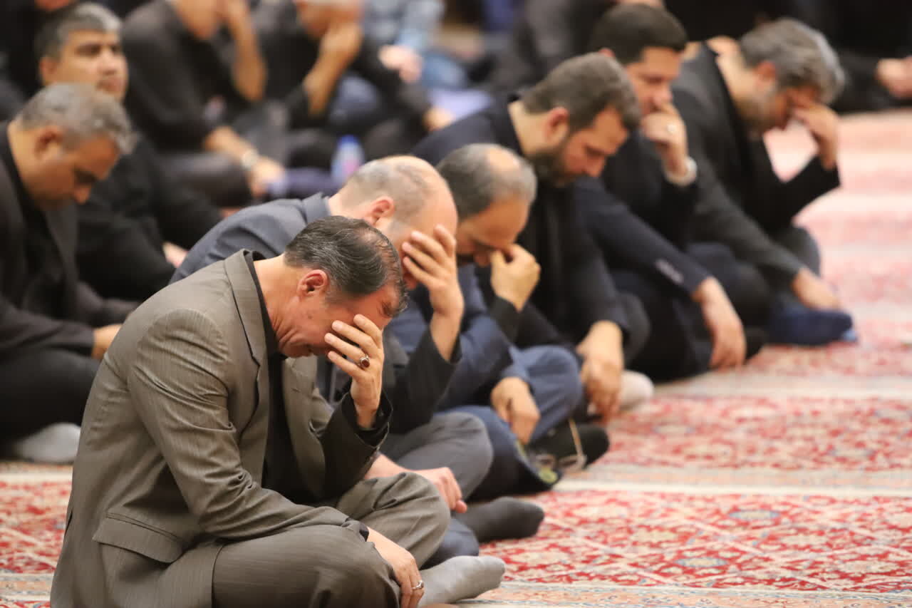 عرض ارادت اهالی خیابان آیتالله طالقانی شهر تهران به ساحت سیدالشهداء + تصاویر