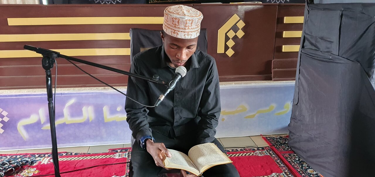 Nafasi Tukufu ya Ali Akbar (a.s) - Kijana wa Imam Hussein (a.s) - Mcha Mungu, Jasiri, na Mwenye Kufanana zaidi na Mtume Muhammad (s.a.w.w) + Picha