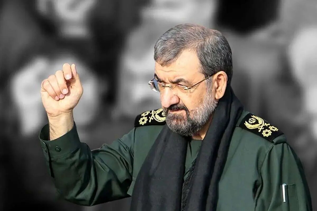 محسن رضایی: آمریکا با آبروریزی شدیدی مواجه و تحقیر شد؛ عملا یال و کوپالش ریخت، چیزی به دست نیاورد