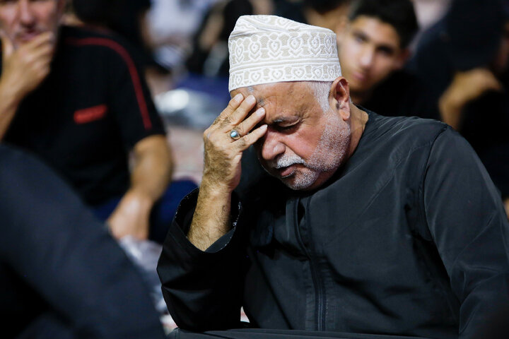 تقرير مصور/ برنامج« أبو القربة» في الحرم الرضوي الشریف