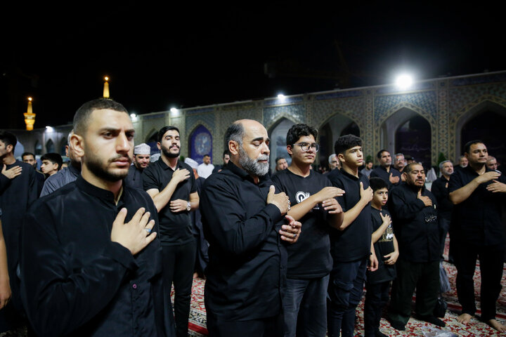 تقرير مصور/ برنامج« أبو القربة» في الحرم الرضوي الشریف