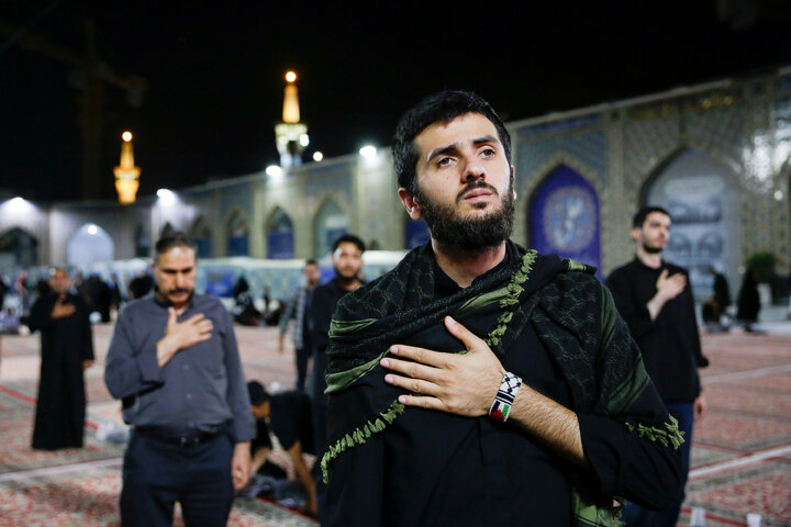 تقرير مصور/ برنامج« أبو القربة» في الحرم الرضوي الشریف