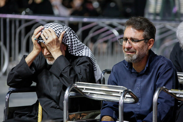 تقرير مصور/ برنامج« أبو القربة» في الحرم الرضوي الشریف