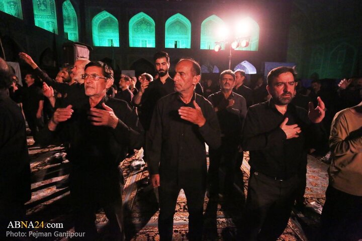 مراسم عزاداری دهه اول محرم در هیئت رزمندگان اسلام شهر اصفهان