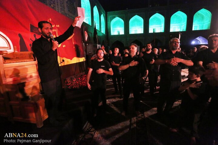 مراسم عزاداری دهه اول محرم در هیئت رزمندگان اسلام شهر اصفهان