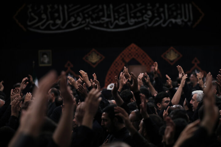 Photos: Third night of Muharram mourning ceremonies on eve of Tasu’a held in the Imam Khomeini (ra) Hussainiyah