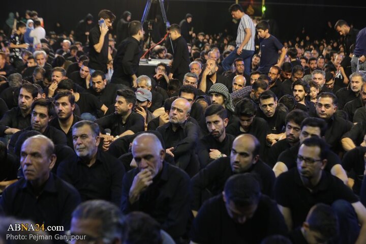 مراسم عزاداری شب تاسوعای حسینی در هیئت عاشوراییان اصفهان