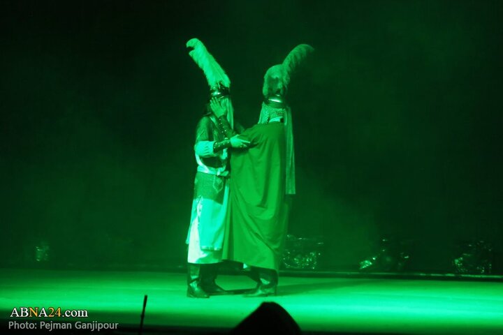 مراسم عزاداری شب تاسوعای حسینی در هیئت عاشوراییان اصفهان