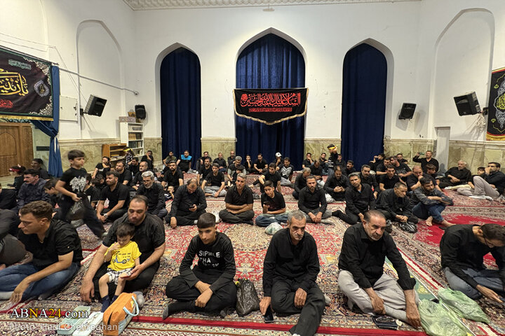 مراسم عزاداری دهه اول ماه محرم در هیئت لرستانی‌های مقیم قم