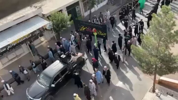 ویدیو | دسته عزاداری تاسوعای شیعیان هرات علی‌رغم ممنوعیت طالبان
