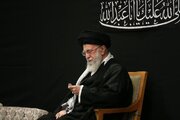 تصویری خبر | شب عاشور کی مجلس عزا امام خامنہ ای کی حاضری پر مشہور شخصیات کا ردعمل