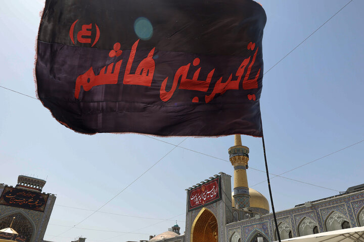 تقرير مصور/ مراسم عزاء تاسوعاء الحسین في الحرم الرضوي الشریف