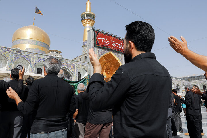 تقرير مصور/ مراسم عزاء تاسوعاء الحسین في الحرم الرضوي الشریف