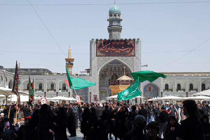 تقرير مصور/ مراسم عزاء تاسوعاء الحسین في الحرم الرضوي الشریف