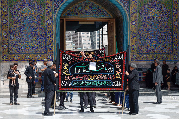 تقرير مصور/ مراسم عزاء تاسوعاء الحسین في الحرم الرضوي الشریف